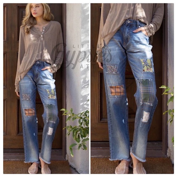 POL Patched Out Denim Boyfriend Jeans - Picture 5 of 12